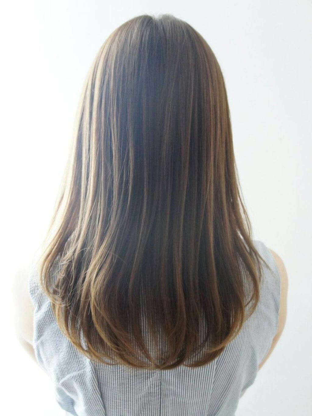 #髪を切ろう
今、髪型はセミロングだけど、ボブにアレンジしたいと思います!!!
でも思っているだけなので、、、
まぁ可愛くなればそれでＯＫだから!
まぁ元々可愛いか((殴