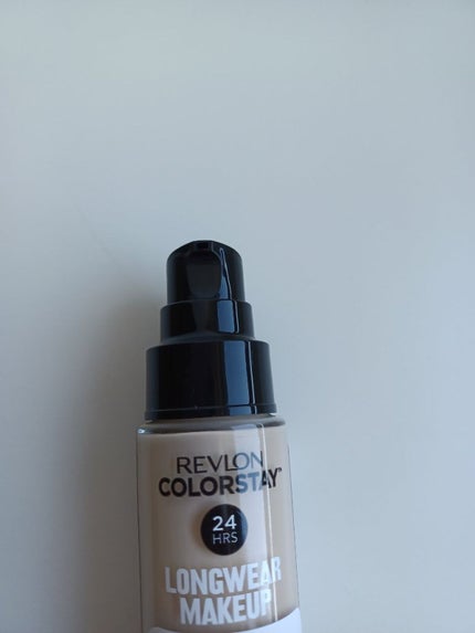 カラーステイ ロングウェア メイクアップ/REVLON/リキッドファンデーションを使ったクチコミ(4枚目)