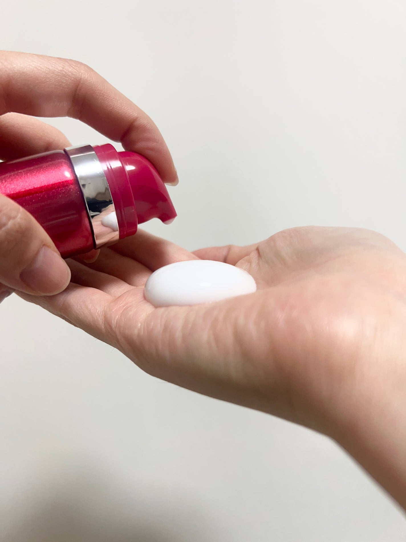 haru on LIPS 「98%以上美容液🤍🤍🤍商品名:ESIENCEナノシープセラムテ..」(2枚目)