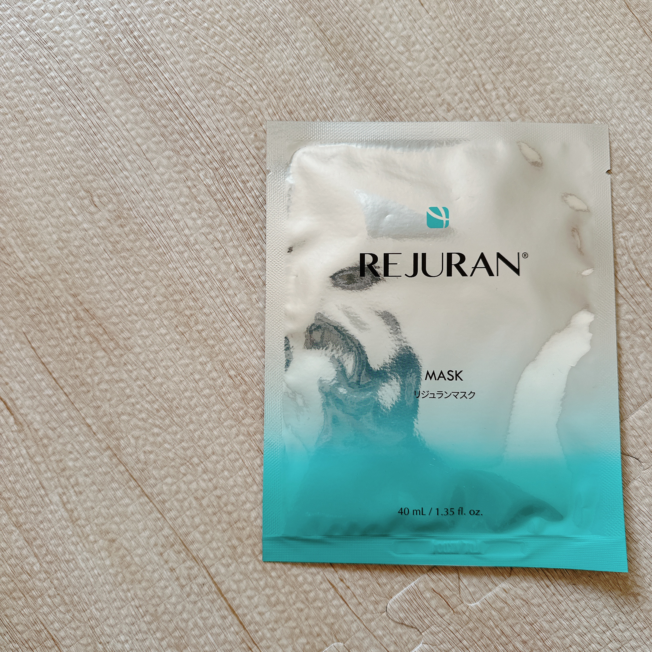 REJURAN モイスチャートリートメントマスク(23ml×5枚入り)/REJURAN COSMETICS/シートマスク・パックを使ったクチコミ（2枚目）