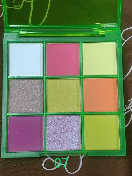 UR GLAM BLOOMING EYE COLOR PALETTE/U R GLAM/アイシャドウパレットを使ったクチコミ(4枚目)