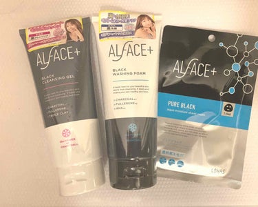 ALFACE  ブラックシリーズスターターセット 3200+tax

LIPSさんのプレゼントで当たりました！本当にありがとうございます🥰

毛穴の汚れが気にならなくなるということで✨
今使ってる洗顔が