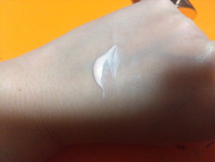 ウォータフルトーンアップサンクリーム/ダルバ/日焼け止めクリームを使ったクチコミ(2枚目)