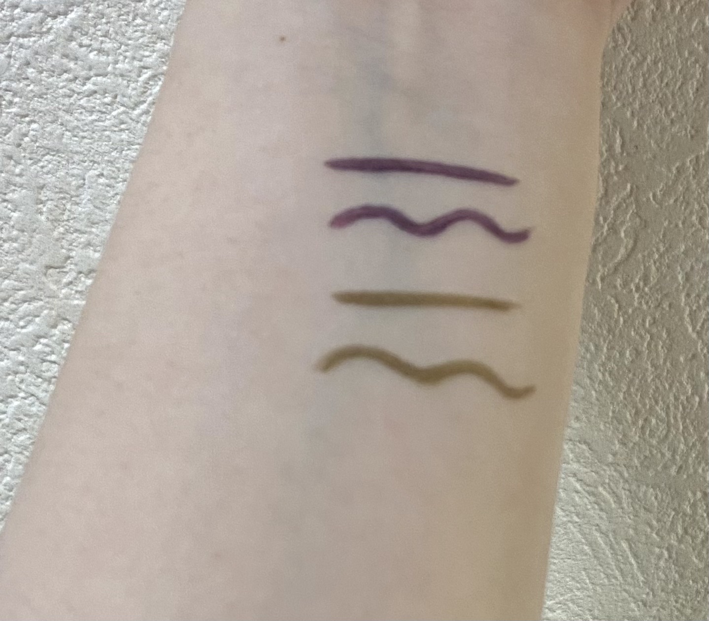 ウルトラカラー アイライナー/MAYBELLINE NEW YORK/リキッドアイライナーを使ったクチコミ（2枚目）