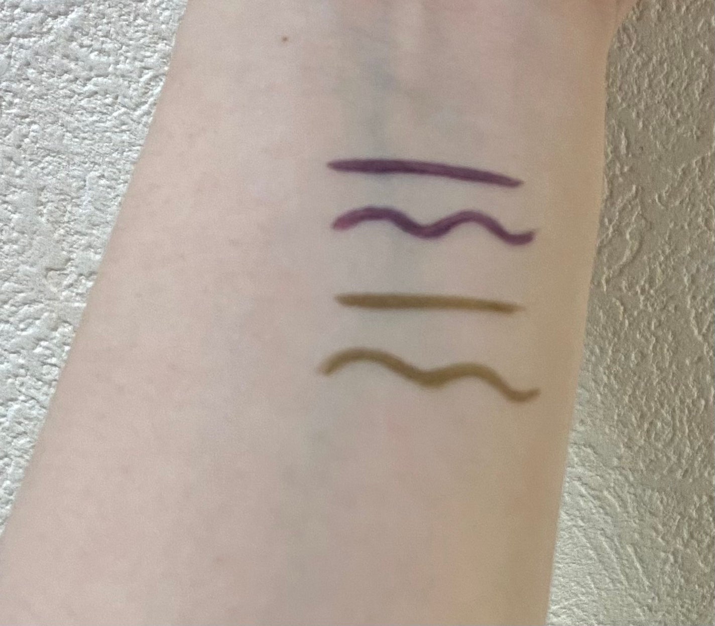 ウルトラカラー アイライナー/MAYBELLINE NEW YORK/リキッドアイライナーを使ったクチコミ(2枚目)