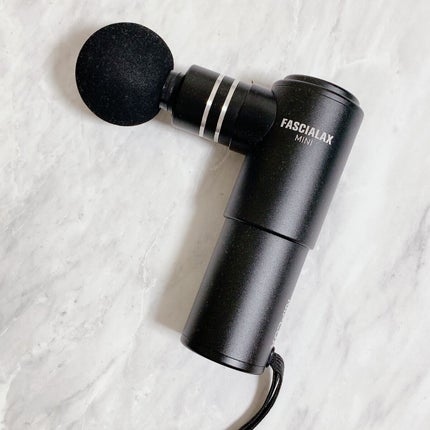 NIPLUX NIPLUX | FASCIALAX MINIのクチコミ「肩こりや首こりがひどい方におすすめのマッサージガンをご紹介します✨
特徴は…
✔小型&軽量
.....」(1枚目)