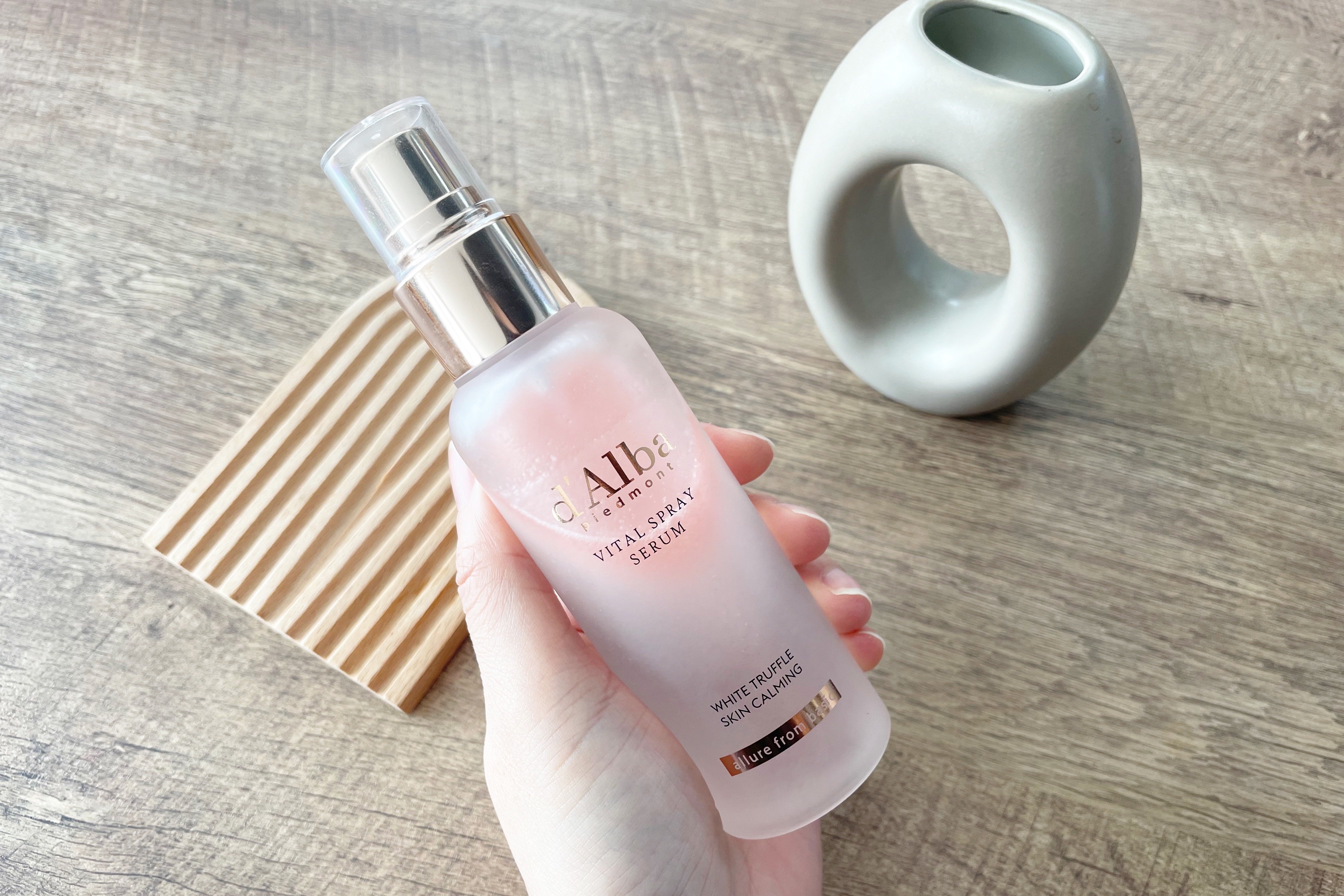ダルバ ホワイトトリュフバイタルスプレーセラム/ダルバ/ミスト状化粧水を使ったクチコミ（1枚目）