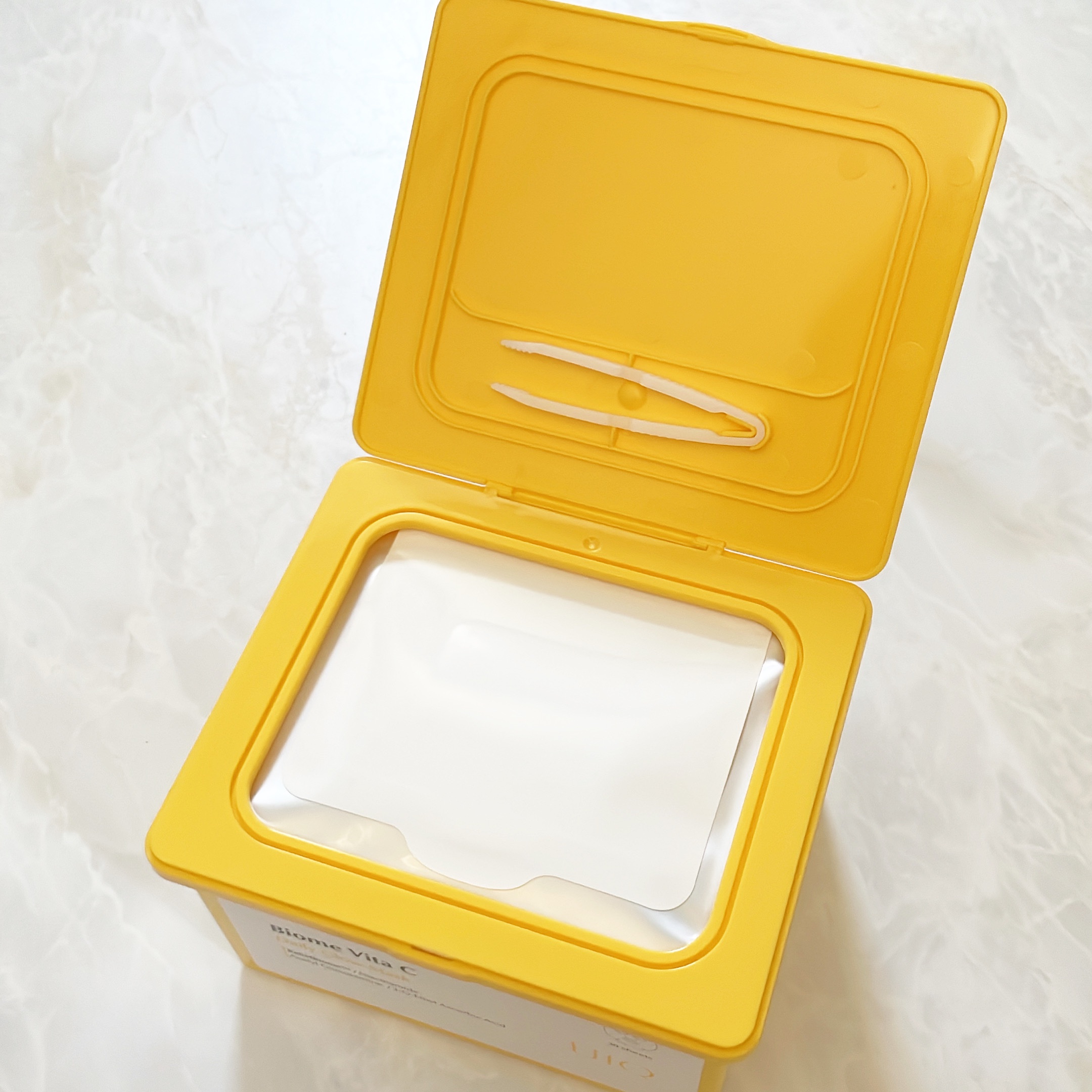 バイオームビタCグローデイリーシートマスク/UIQ/シートマスク・パックを使ったクチコミ（2枚目）