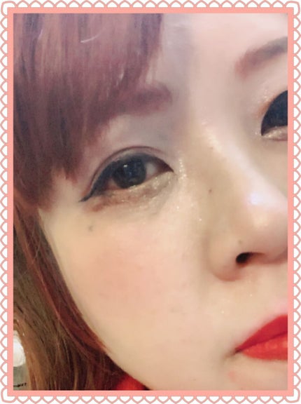 リサ・ラーソン♡クッションファンデマニア on LIPS 「皆さまこんにちはヽ(^0^)ノ↑↑↑画像に、いつも写り込む?私..」(5枚目)