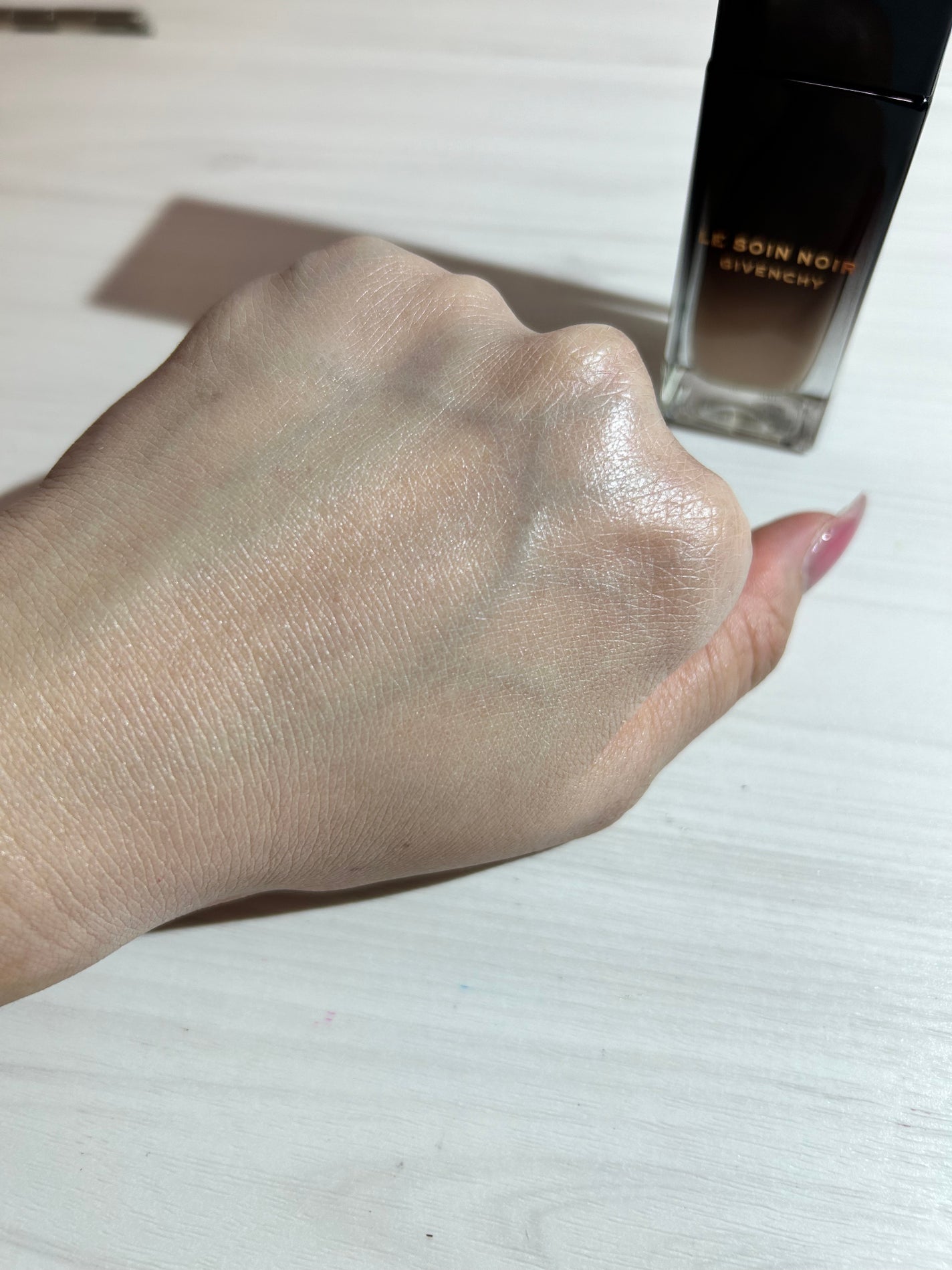 ソワン ノワール セラム ファンデーション/GIVENCHY/リキッドファンデーション by tomo