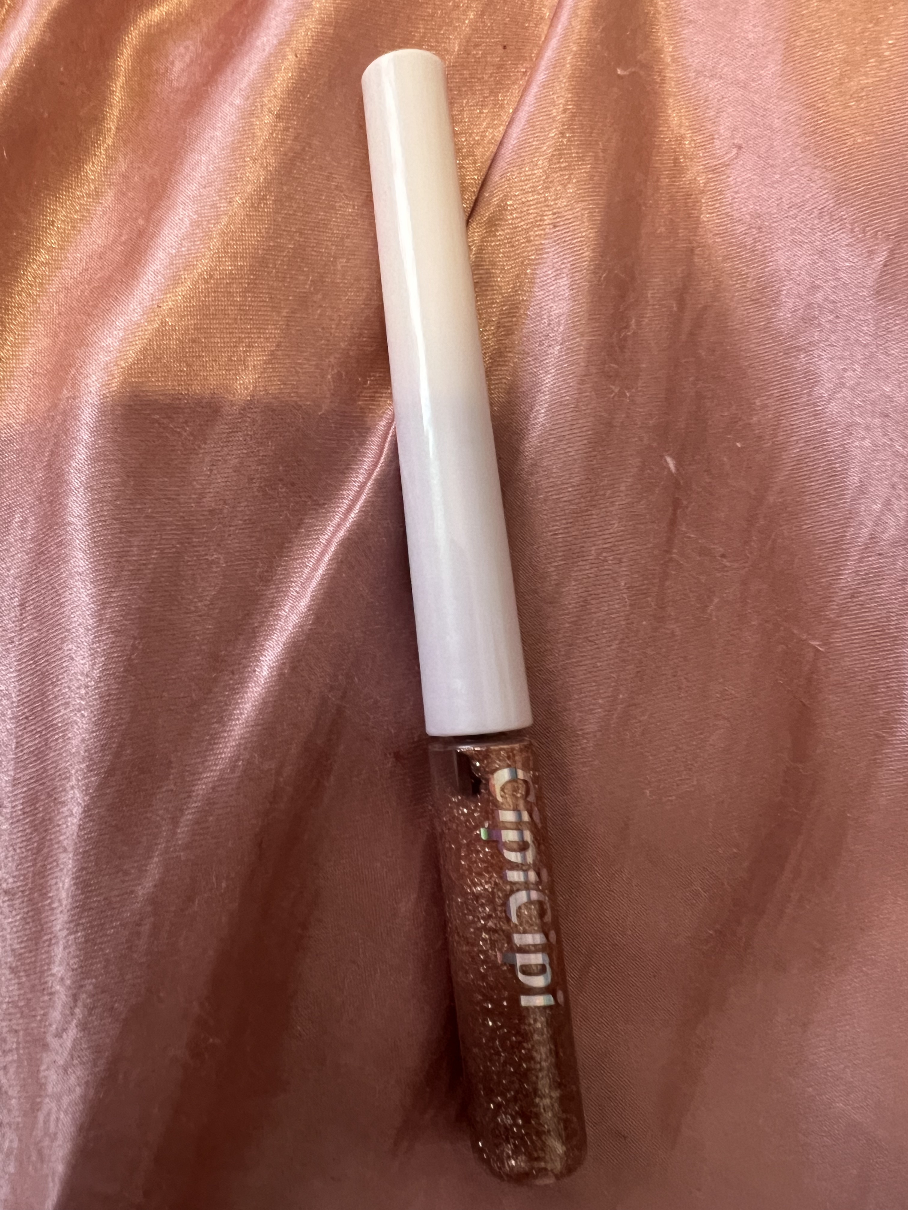 グリッター イルミネーションライナー R 01 ピンクベージュ/CipiCipi/リキッドアイライナーを使ったクチコミ（2枚目）