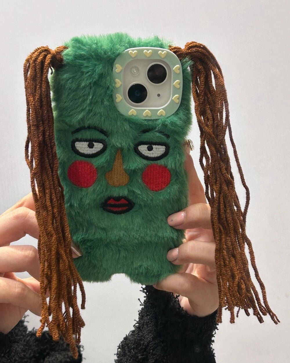 ケース大好きっ子 on LIPS 「"可愛い!ほっぺたに酒窩があるスマホケース"#iPhoneケー..」(3枚目)