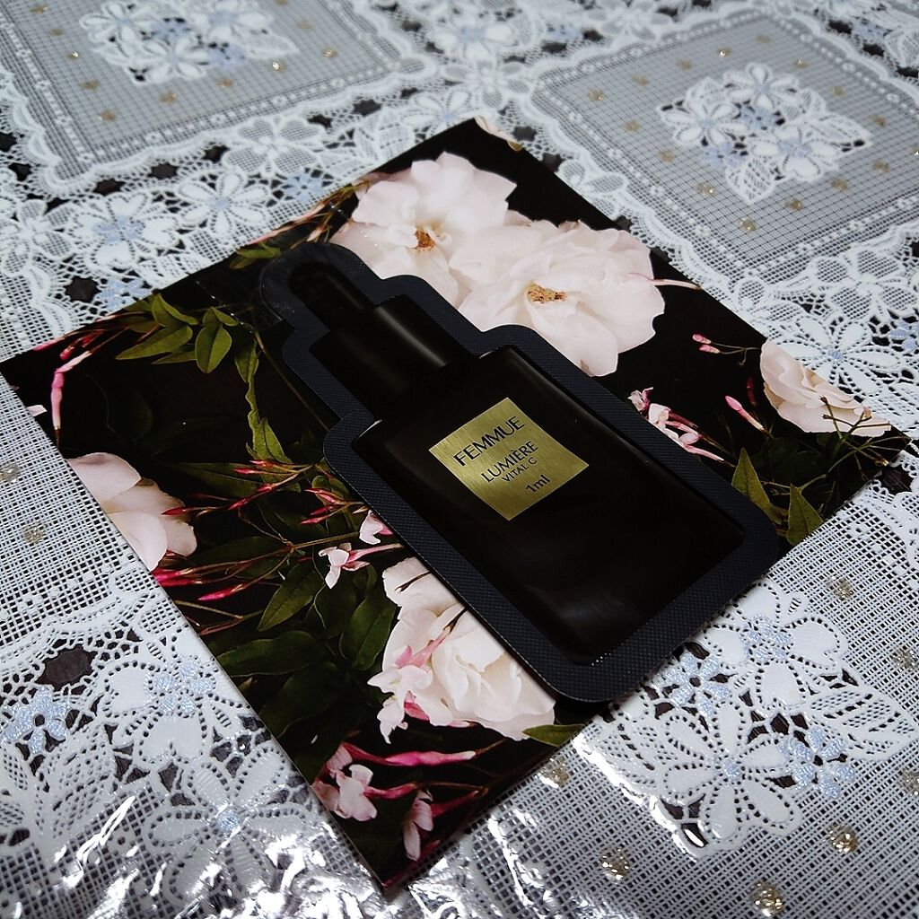 トーン ペタル チーク 03 ペールピンク/to/one/パウダーチークを使ったクチコミ（3枚目）