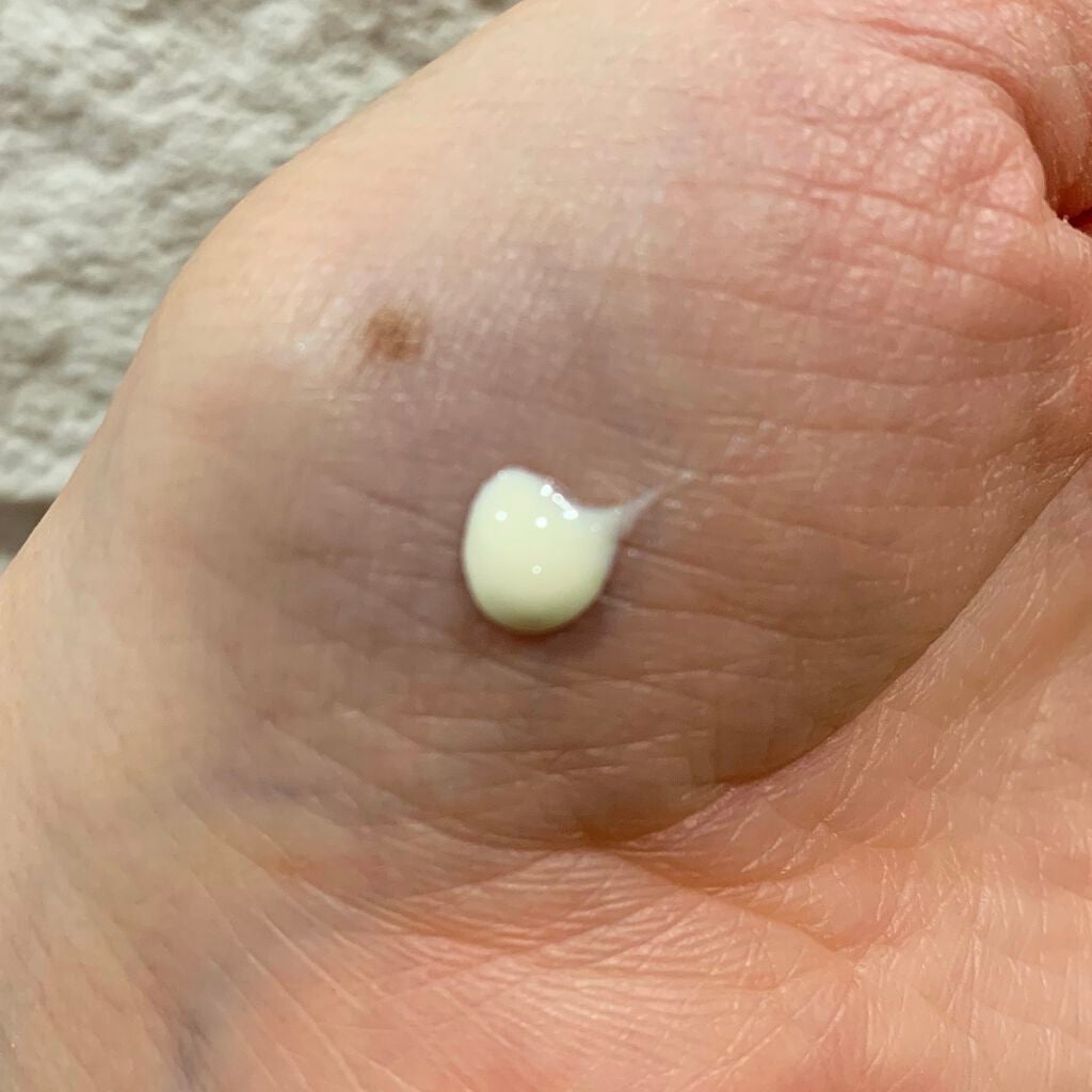 くずれ防止 美容液ケアベース ミルクベージュ SPF30 PA++/Borica/化粧下地を使ったクチコミ(3枚目)