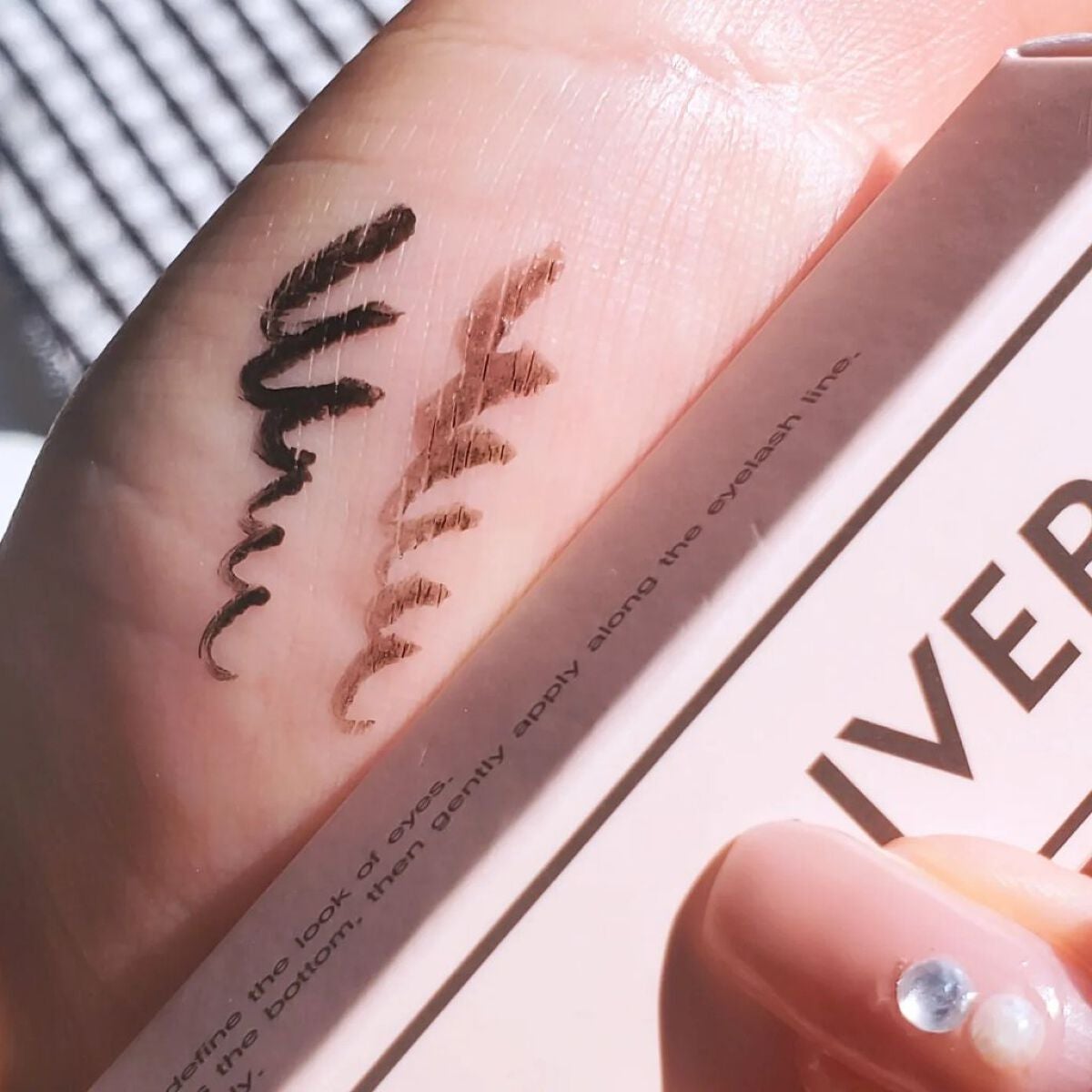 密着ブラシライナー/GIVERNY/リキッドアイライナーを使ったクチコミ(4枚目)
