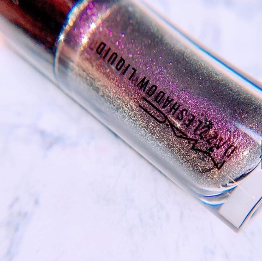 ダズルシャドウ リキッド/M・A・C/リキッドアイシャドウを使ったクチコミ(4枚目)