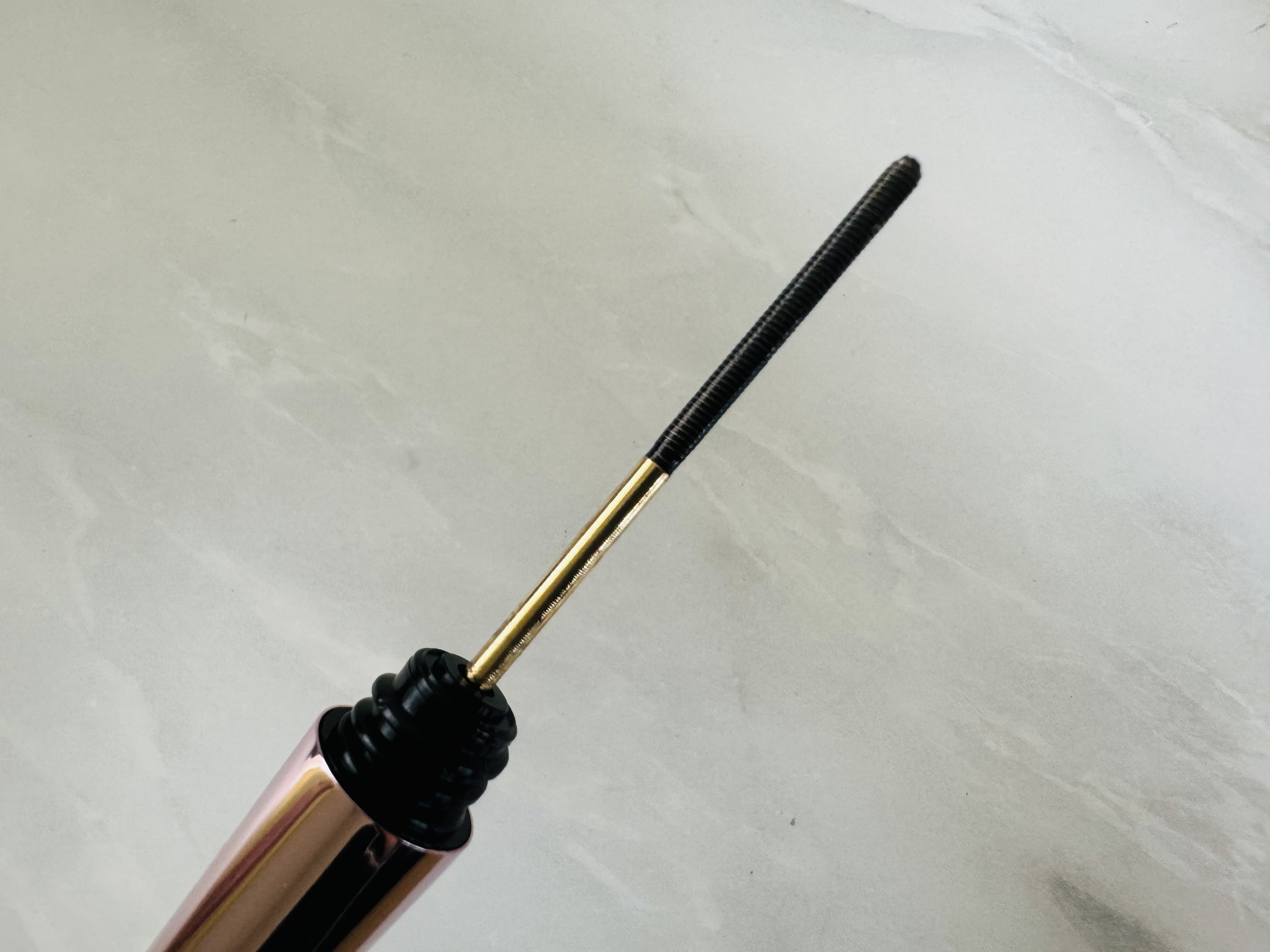 エクストラ スリム メタル マキシカラ/NEOGEN/マスカラを使ったクチコミ（2枚目）