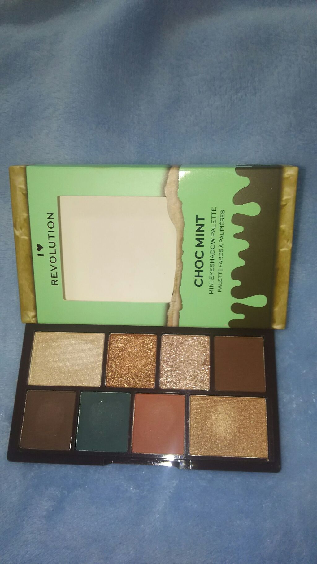 ミニチョコレートアイシャドウパレット/MAKEUP REVOLUTION/アイシャドウパレットを使ったクチコミ(2枚目)