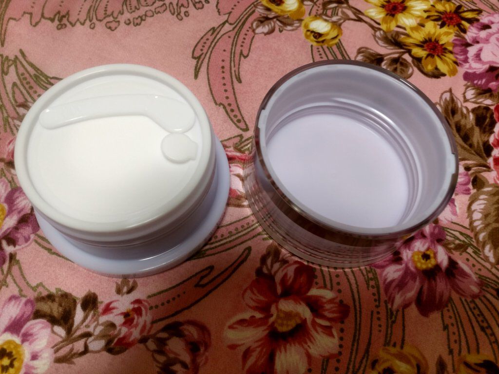 プレミアホワイト オールインワン/CANADEL/オールインワン化粧品を使ったクチコミ（3枚目）