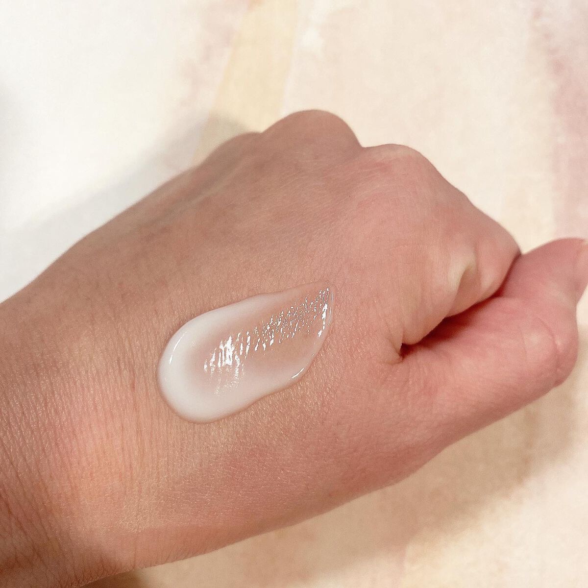 sarako on LIPS 「3つの有効成分を日本で唯一、美白オールインワンジェルに配合!パ..」(4枚目)