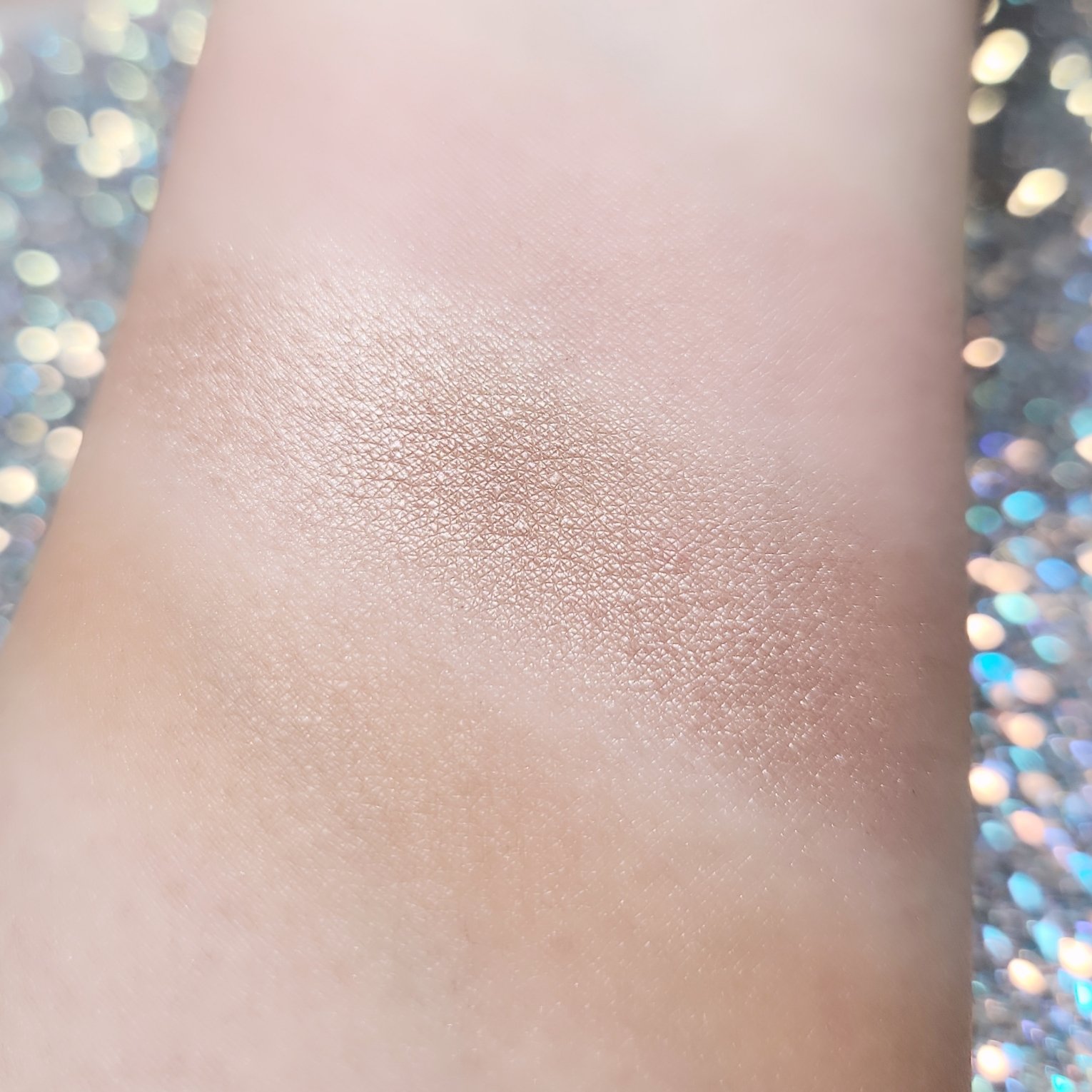 リュクス チーク & ハイライト パレット ローズグロウ/BOBBI BROWN/パウダーハイライトを使ったクチコミ（3枚目）