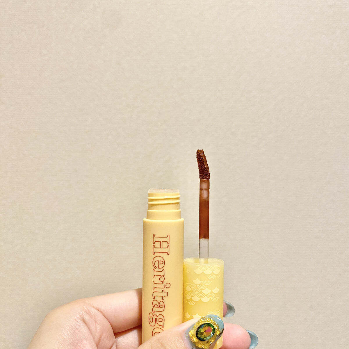 ザ ヘリテージ ベルベット ティント V21. タイガーワイン/MERZY/リップティントを使ったクチコミ（2枚目）