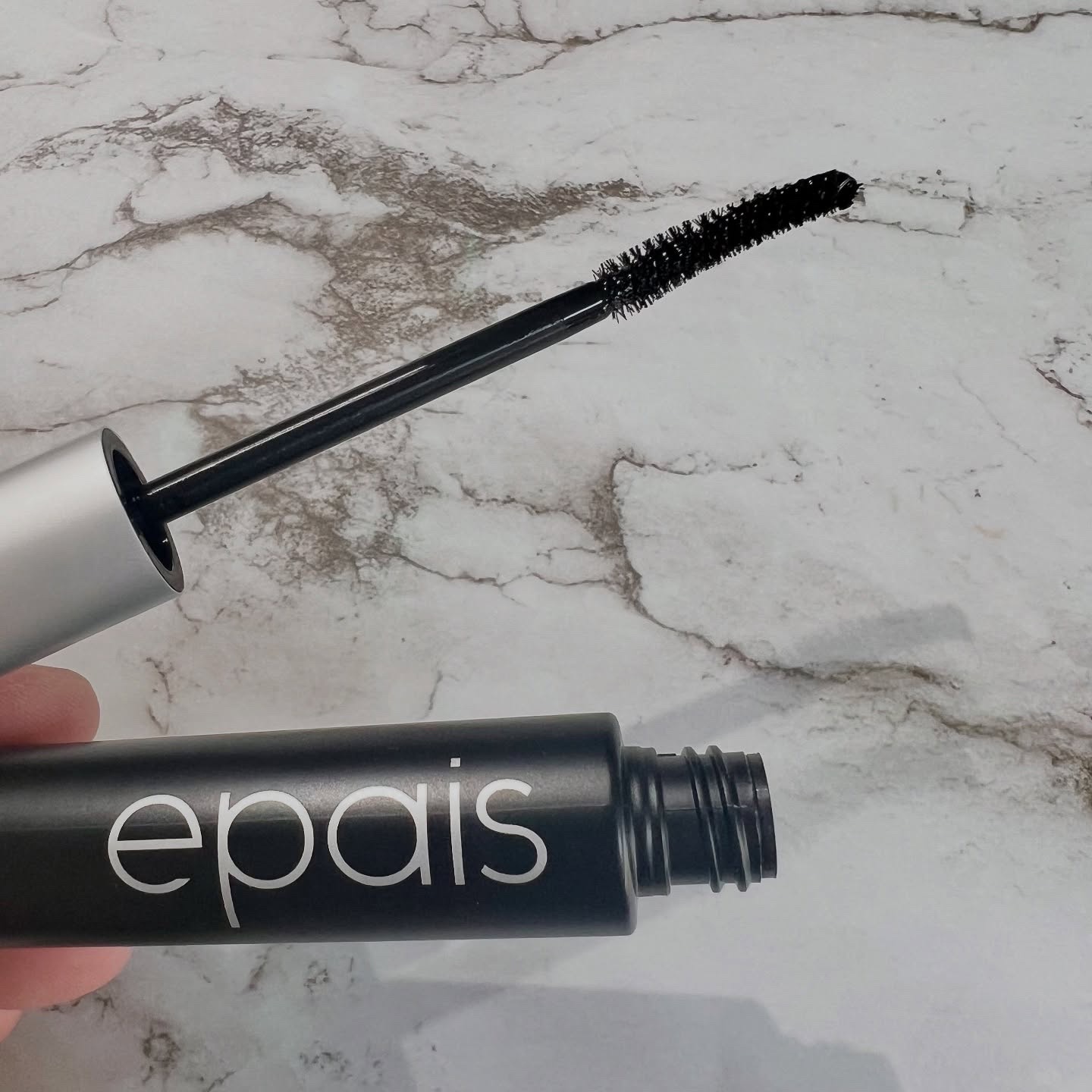 アイラッシュエッセンシャルセラム/epais/まつげ美容液を使ったクチコミ（3枚目）