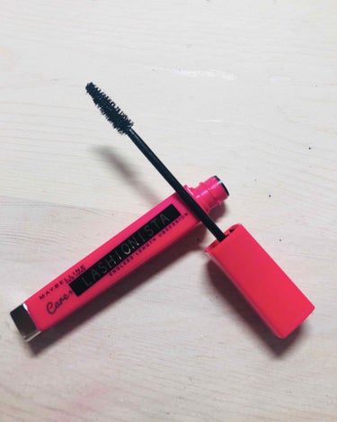 〜MAYBELLINE ラッシュニスタ ケアプラス〜

こんにちは〜mii🍓です！
今回はメイベリンのマスカラを紹介したいと思います！
私はお湯で落とせるケアプラスの方を使ってます！
それでは早速٩(ˊ