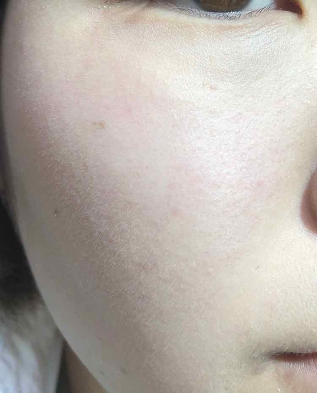 UVウルトラフィットベースN/CEZANNE/化粧下地を使ったクチコミ（3枚目）