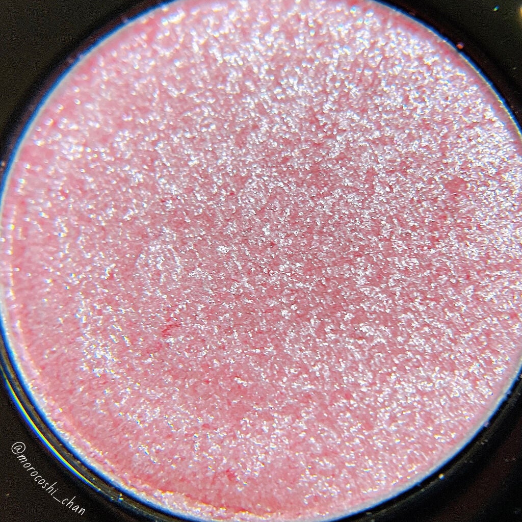 スパークリングアイシャドウ/パルガントン/単色アイシャドウを使ったクチコミ(3枚目)