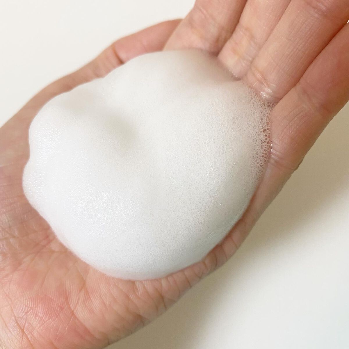 泡の高保湿ボディウォシュ ボタニカルガーデンの香り/ケアセラ/ボディソープを使ったクチコミ（3枚目）