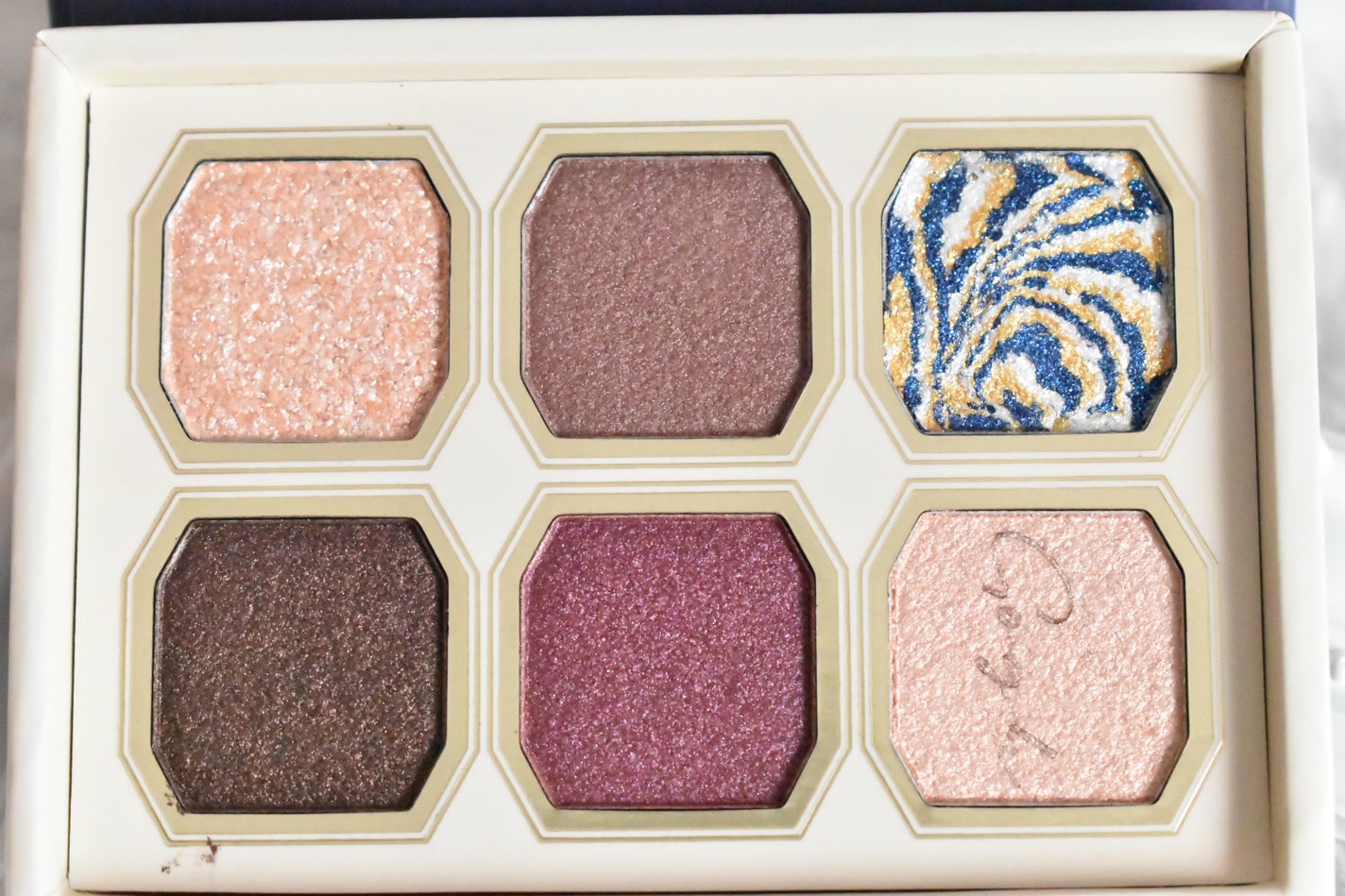 絵画アイシャドウパレット/MilleFée/アイシャドウパレットを使ったクチコミ(4枚目)