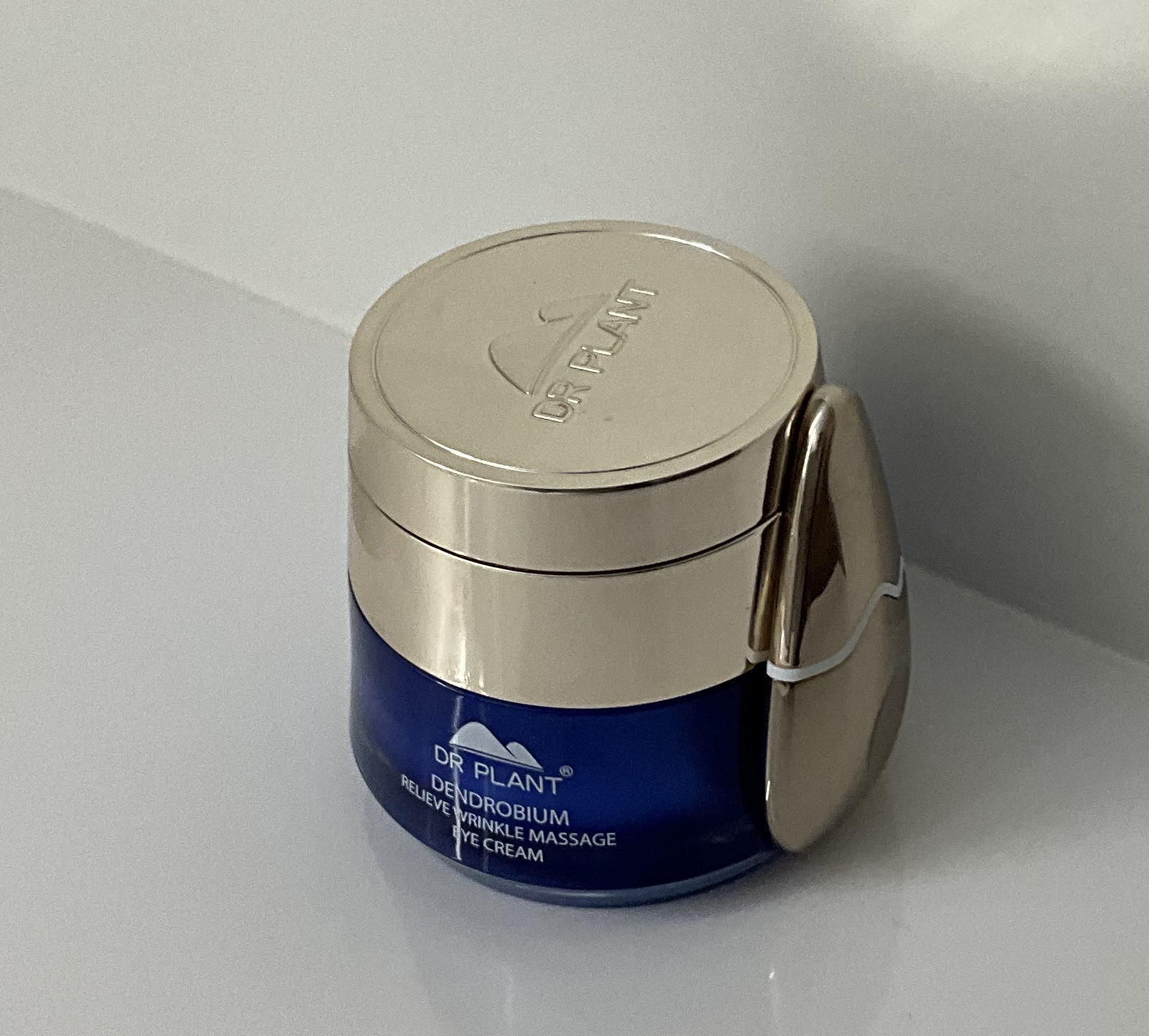 セッコク蘭エイジケアアイクリーム （目元用クリーム）/DR PLANT/アイケア・アイクリームを使ったクチコミ（1枚目）