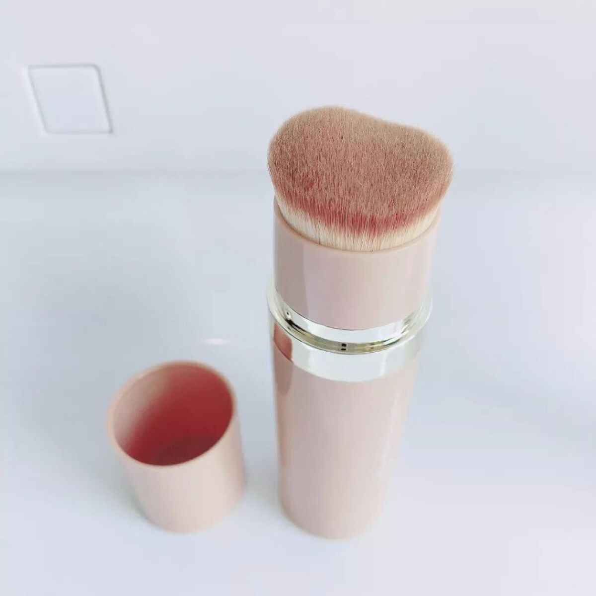 シルキースティックファンデーション/KAMIKA/その他ファンデーションを使ったクチコミ(4枚目)