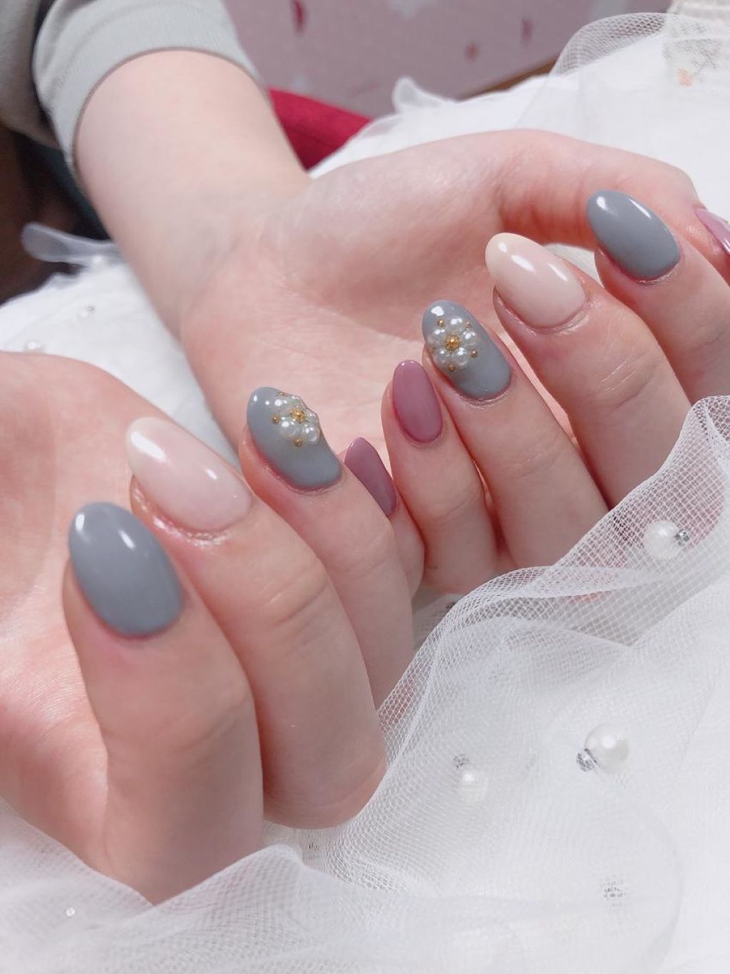 minimo公式アカウント on LIPS 「Megamisolon所属・エリのネイルデザイン#ネイル#ミニ..」(1枚目)