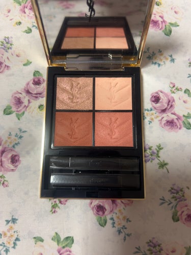 クチュール ミニ クラッチ #600 スポンティーニ リリー/YVES SAINT LAURENT BEAUTE/アイシャドウパレットを使ったクチコミ（1枚目）