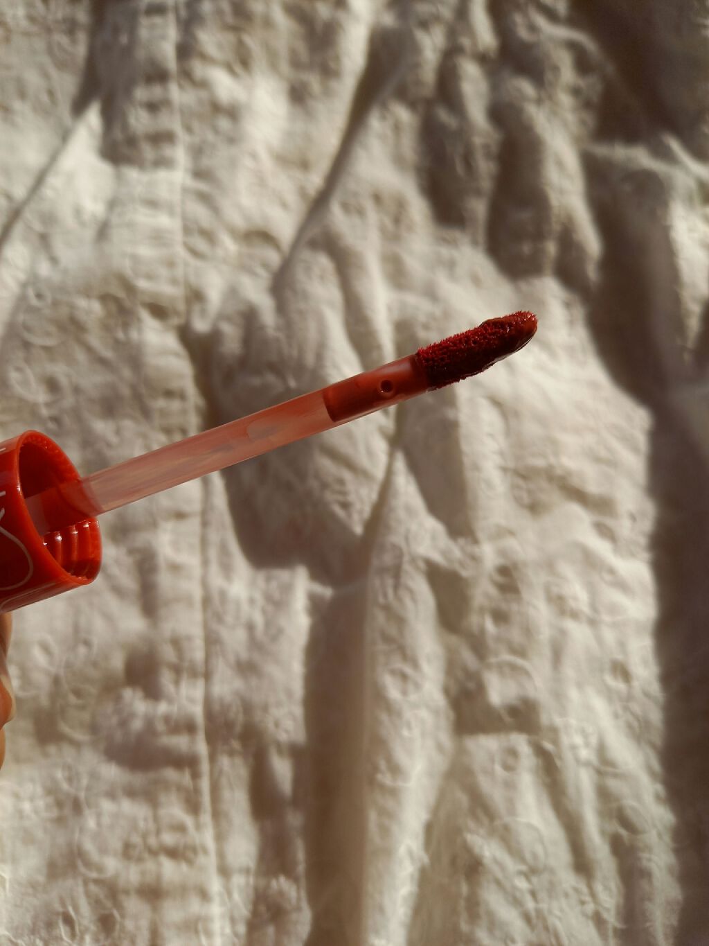 ジューシーラスティングティント/rom&nd/リップティントを使ったクチコミ（2枚目）