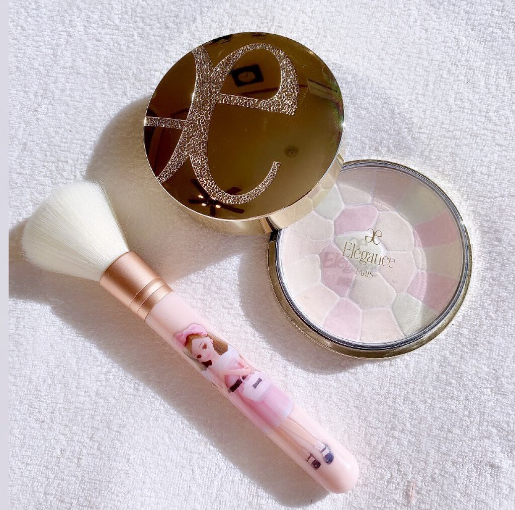 エレガンス ラ プードル オートニュアンス リクスィーズ/Elégance/プレストパウダーを使ったクチコミ（1枚目）