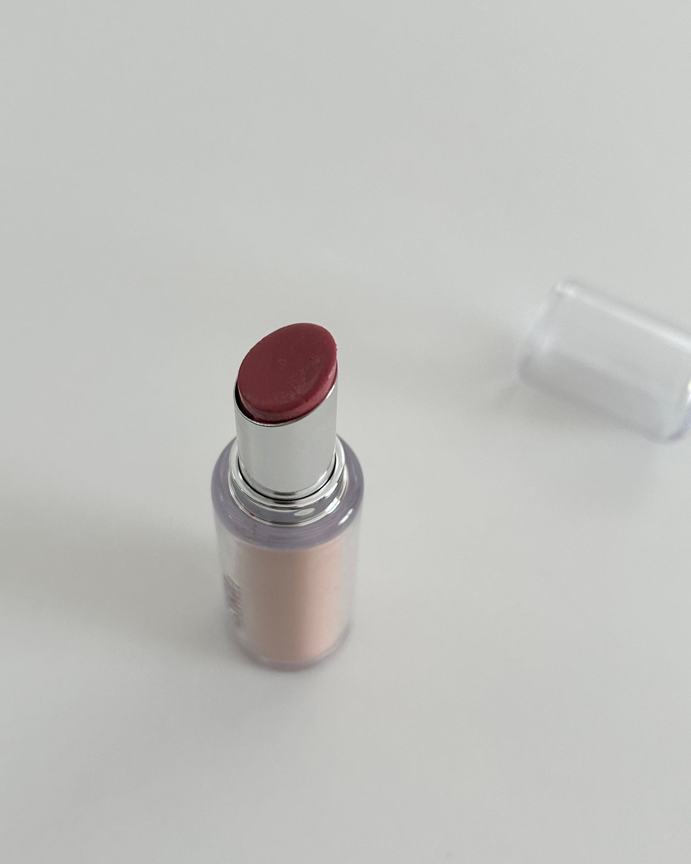 ボンディンググロウリップスティック/Laka/口紅を使ったクチコミ(2枚目)