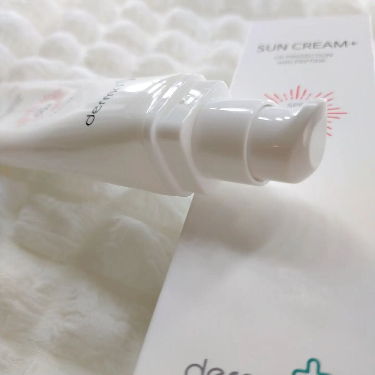 サンクリーム+/ DermaJ/日焼け止めクリームを使ったクチコミ(4枚目)