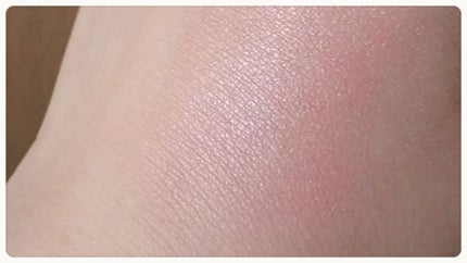 ブラッシング ハート/MAKEUP REVOLUTION/パウダーチークを使ったクチコミ(4枚目)