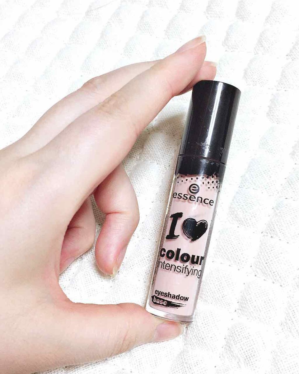 アイカラー インテンシブアイシャドウベース/essence/アイシャドウベースを使ったクチコミ（1枚目）