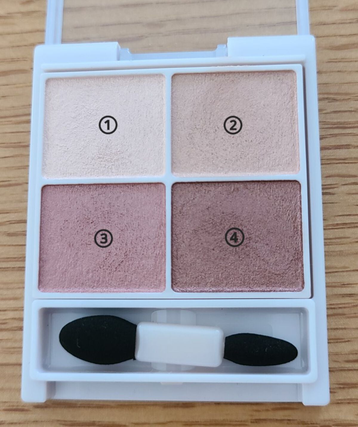 シルキースフレアイズ/キャンメイク/アイシャドウパレットを使ったクチコミ(3枚目)