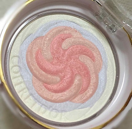 スマイルアップチークス/コフレドール/パウダーチークを使ったクチコミ(4枚目)