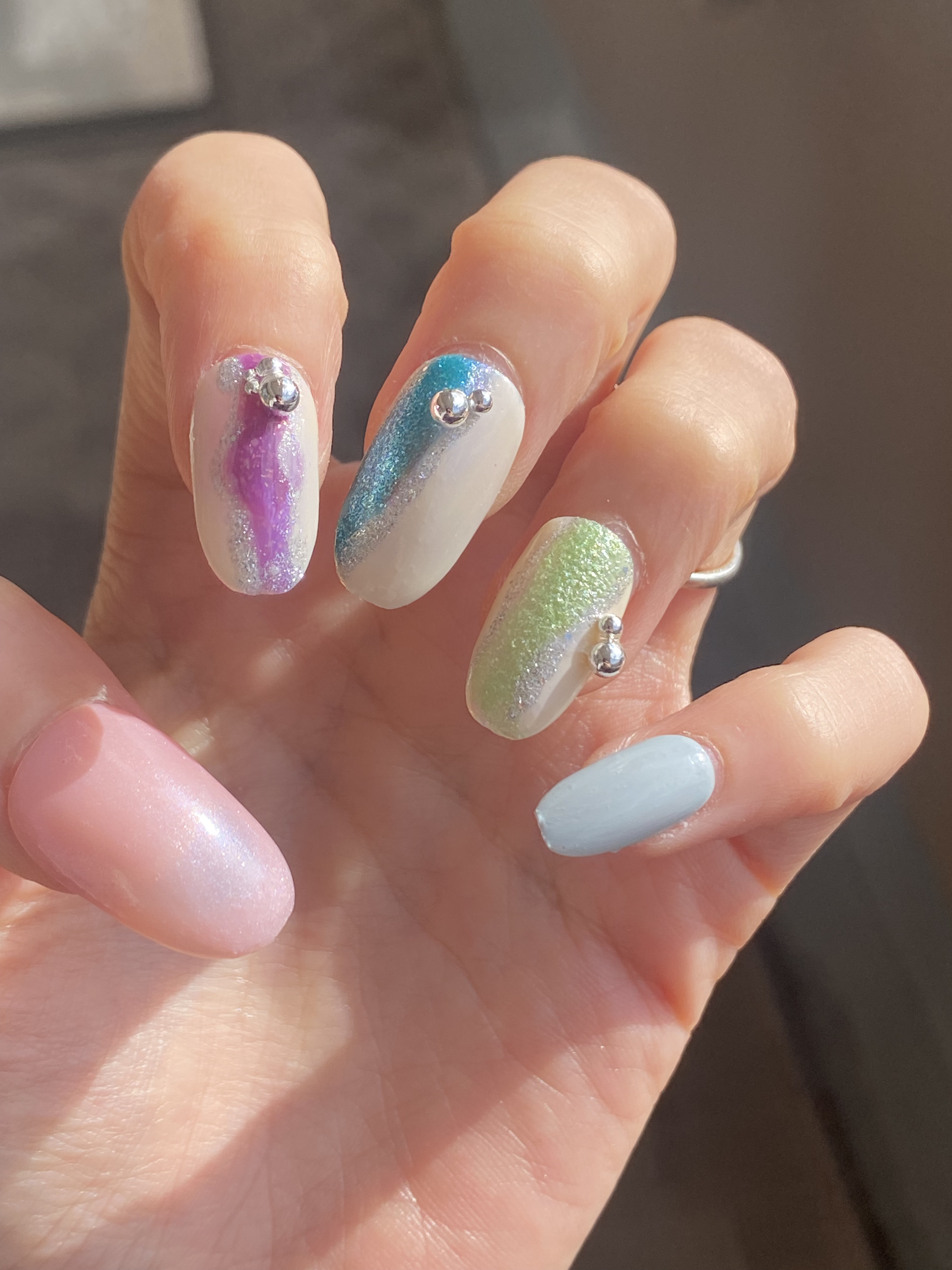 ネイルホリック Glamour Glitter/ネイルホリック/マニキュアを使ったクチコミ（2枚目）