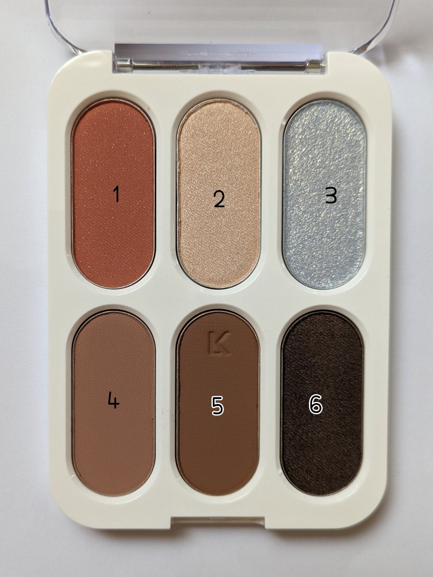 フォーエバー6アイパレット/Laka/アイシャドウパレットを使ったクチコミ(3枚目)