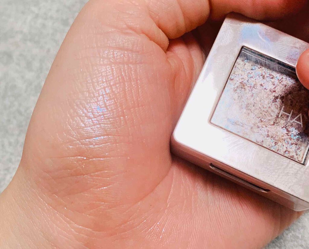グリッタープリズム シャドウ/MISSHA/グリッターを使ったクチコミ（3枚目）