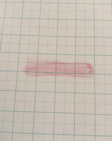 モイストピュアカラーリップ/ニベア/リップクリームを使ったクチコミ(2枚目)