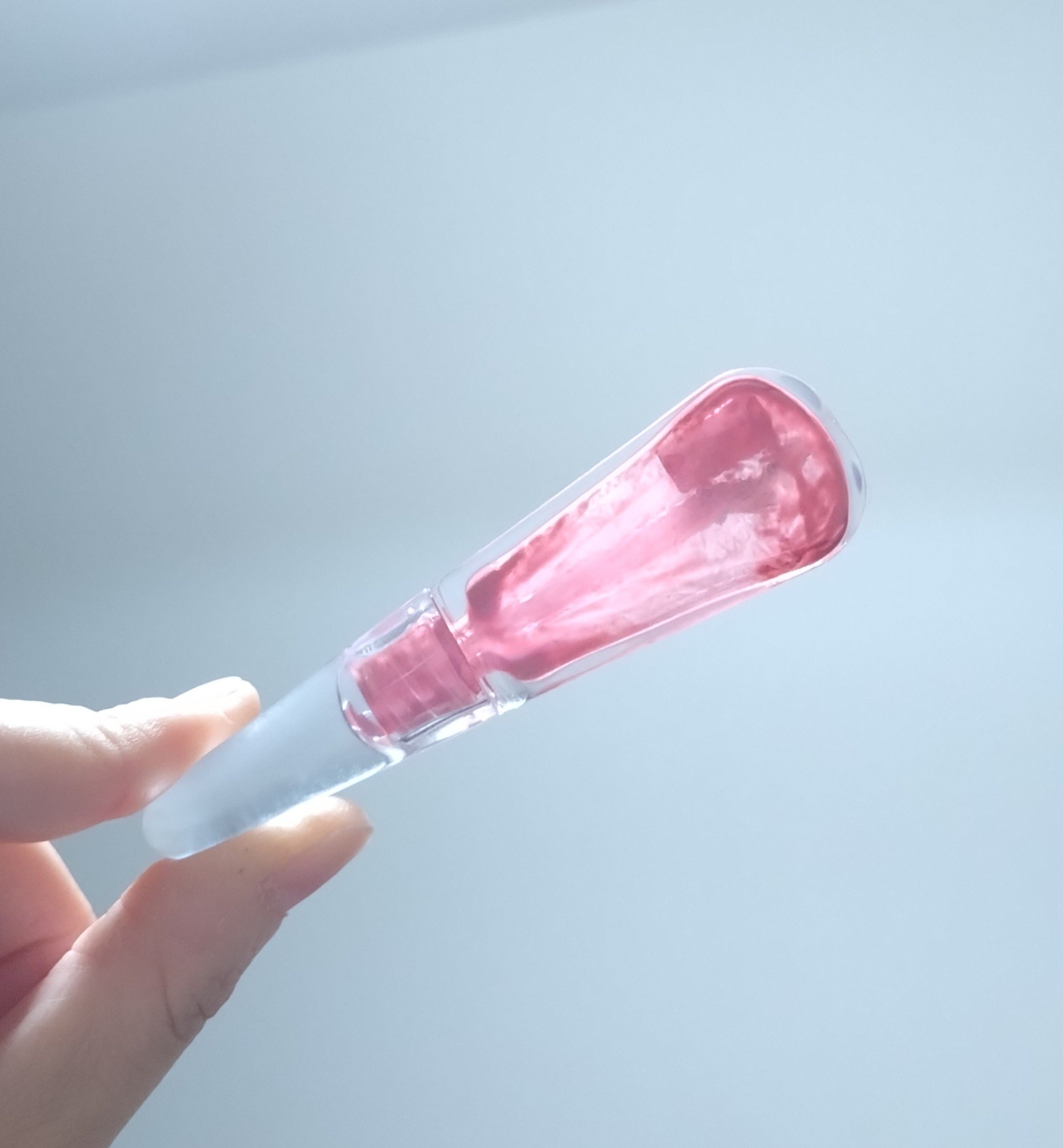 UZU BY FLOWFUSHI 38°C / 99°F リップトリートメント (リップ美容液)のクチコミ「ウズのリップ、可愛いけど容器的に使い切れないジレンマありますよね‥
でも、内側の調節蓋を取ると.....」（3枚目）