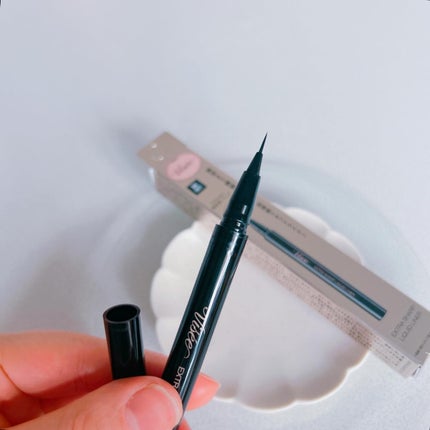 エクストラシャープ リキッドライナー/Visée/リキッドアイライナーを使ったクチコミ(3枚目)